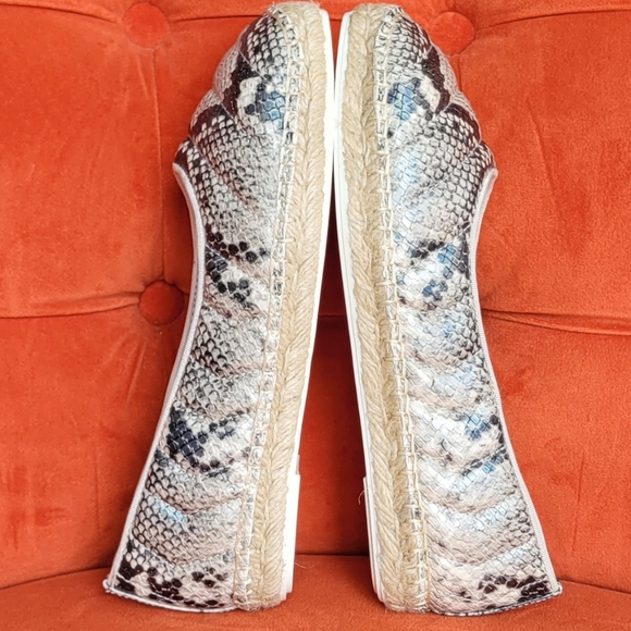 Franco Sarto Kiya Spadrilles Snakeskin Flats Size 8 - Picture 8 of 10